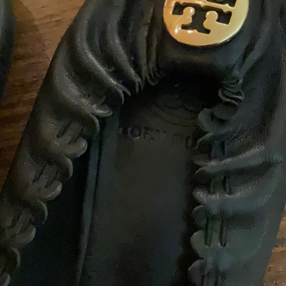 Black and Hold Leather Tory Burch Flats - Picture 4 of 7